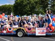 miss dacula parade car